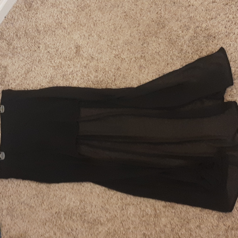 Black hi lo skirt